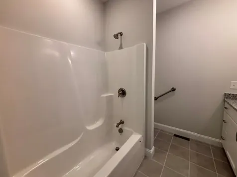 6 Megans Way Epping NH 03042