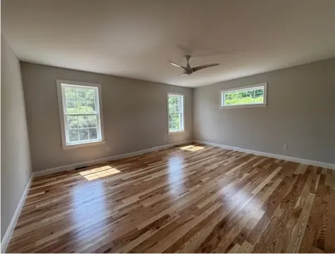 6 Megans Way Epping NH 03042