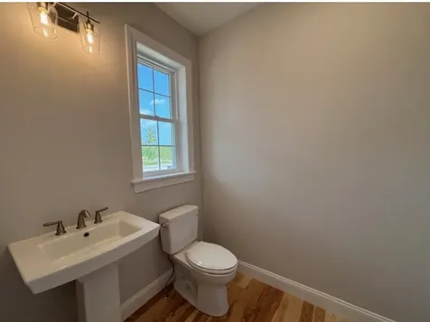 6 Megans Way Epping NH 03042