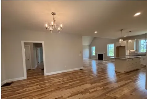 6 Megans Way Epping NH 03042