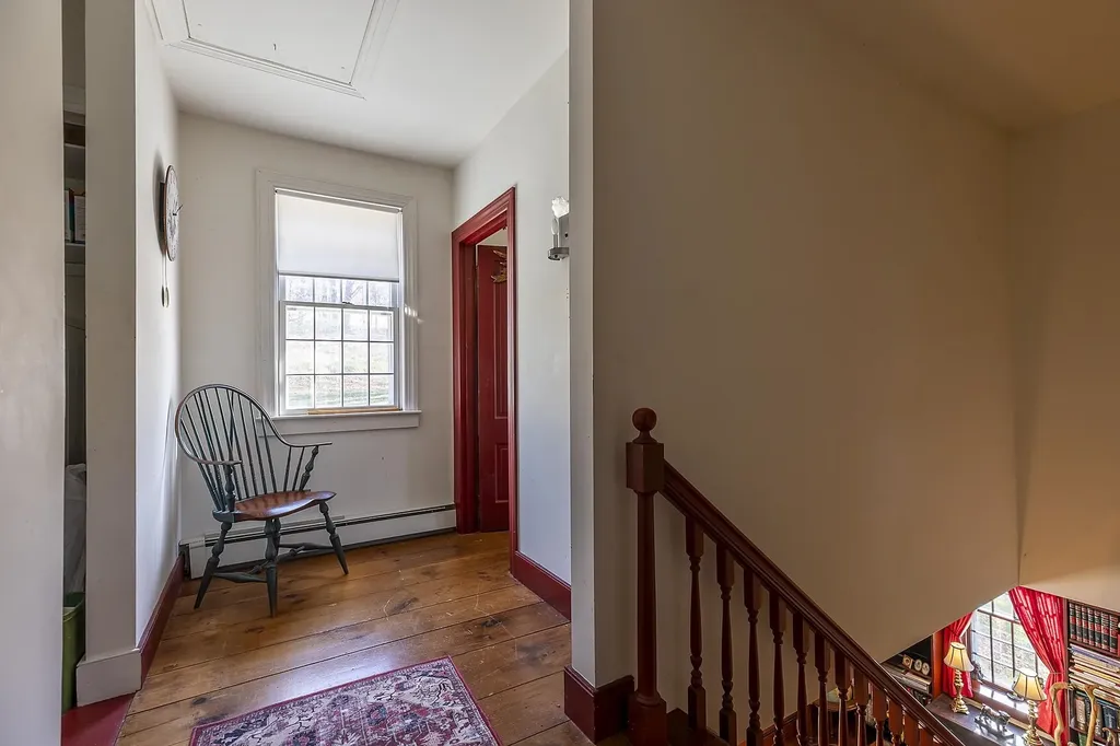 62 Grout Road Hartland VT 05048