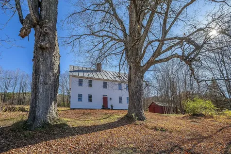 62 Grout Road Hartland VT 05048