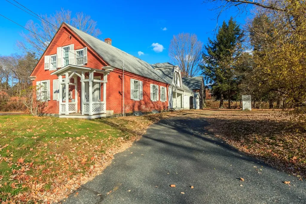 33 Giddings Street Springfield VT 05150