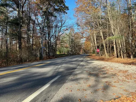 9 Bowley Road East Kingston NH 03827