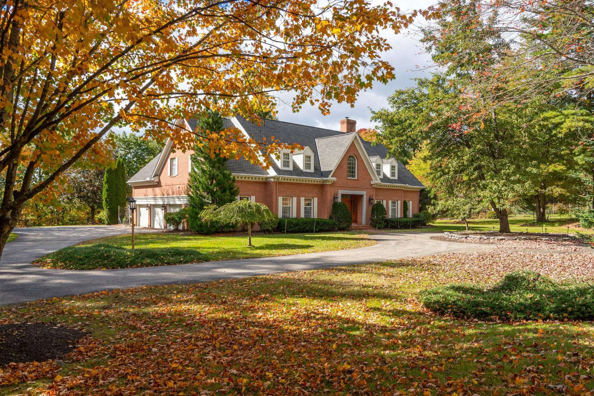 4 West Wind Drive Bedford NH 03110