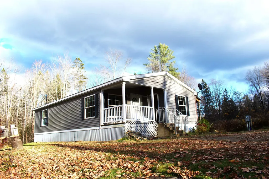 3726 Sheffield Square Road Sheffield VT 05839