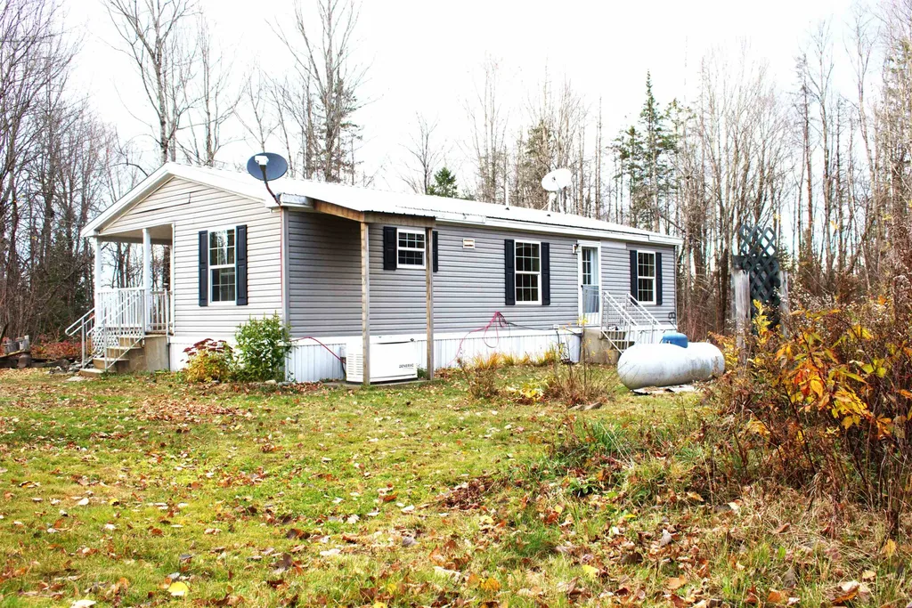 3726 Sheffield Square Road Sheffield VT 05839