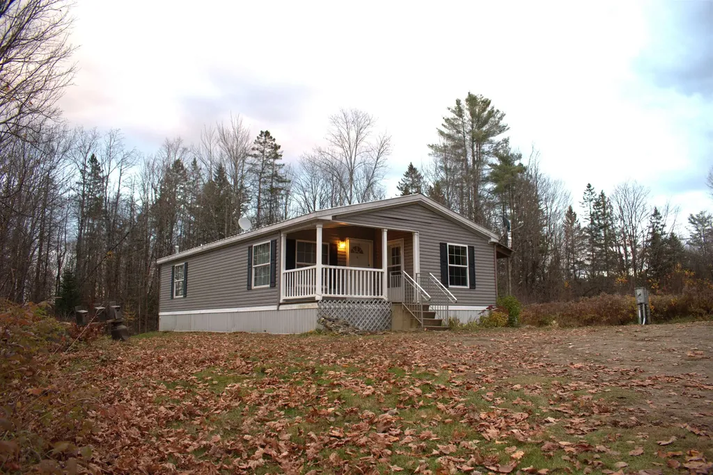3726 Sheffield Square Road Sheffield VT 05839
