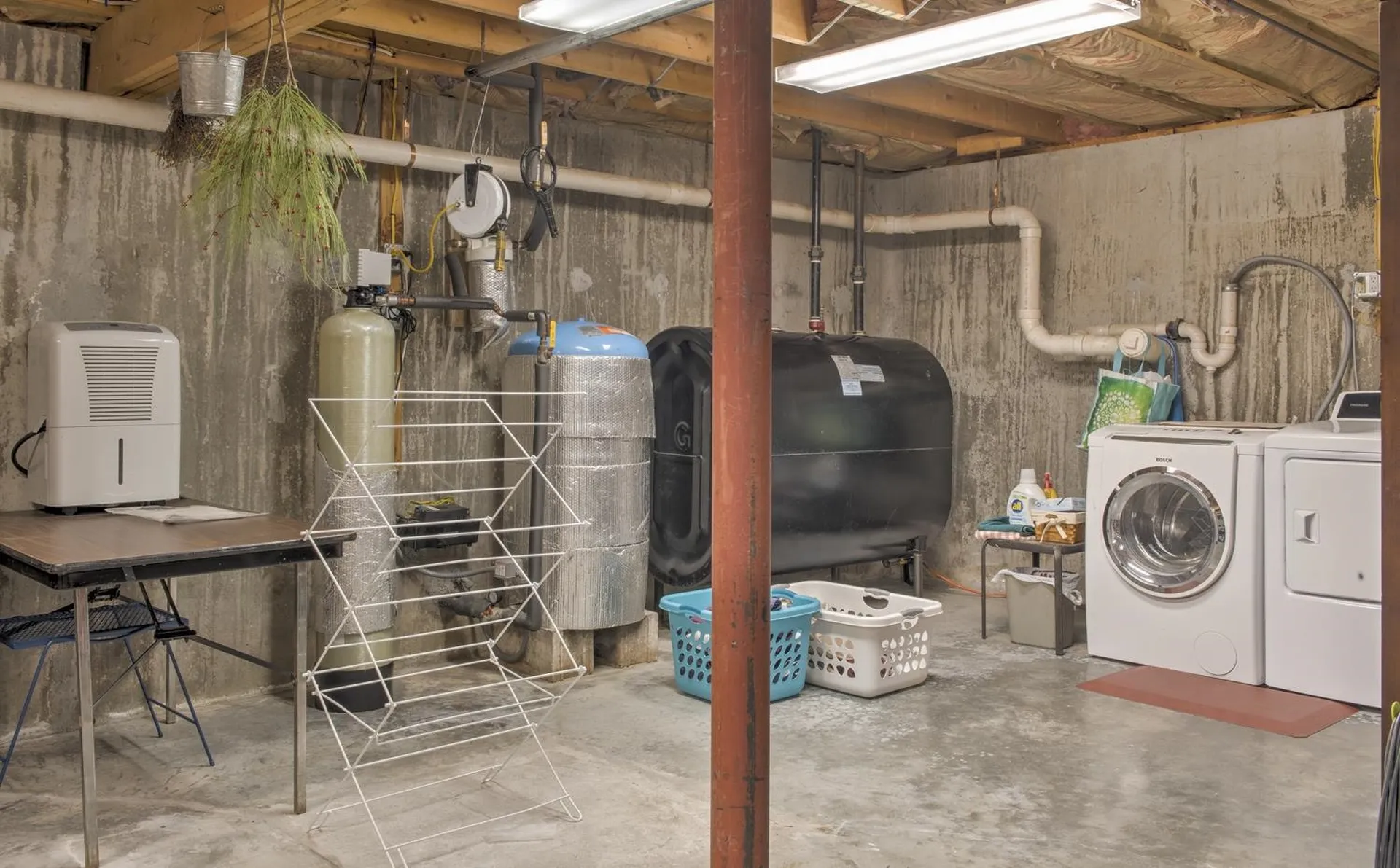 34 West Shore Road Swanzey NH 03446