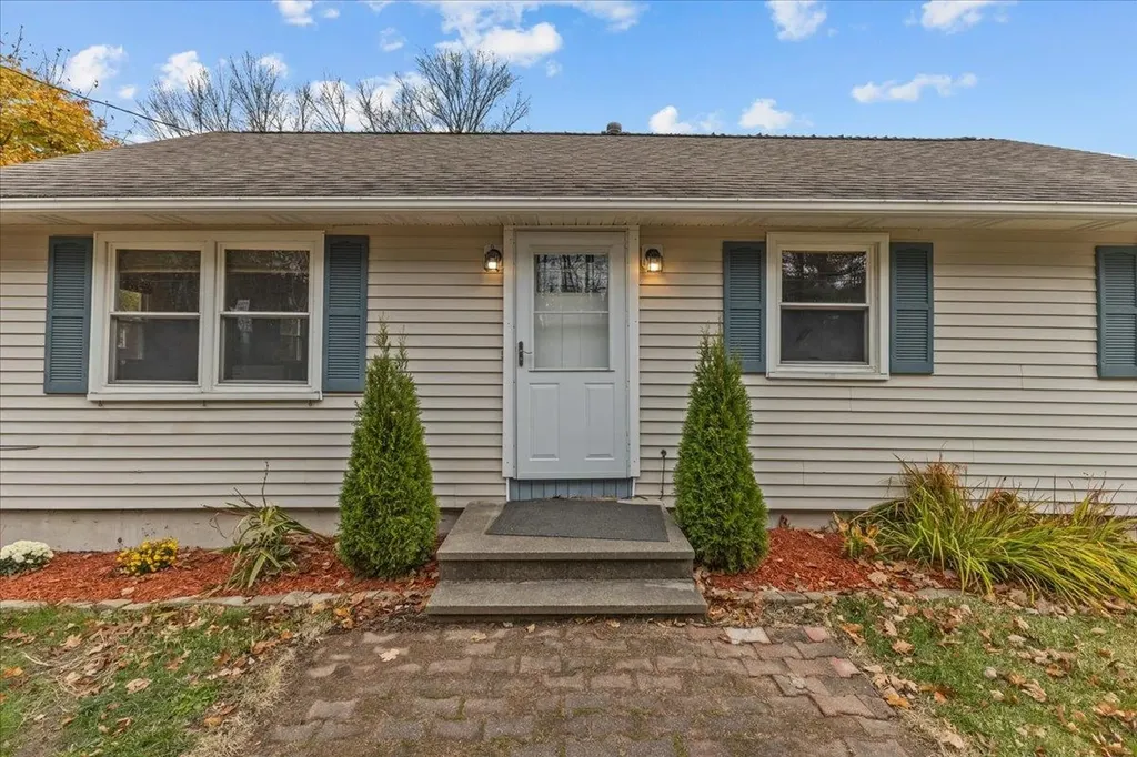 106 Jericho Road Essex VT 05452