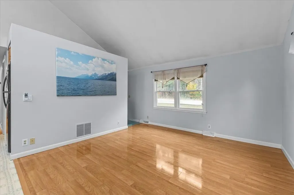 106 Jericho Road Essex VT 05452