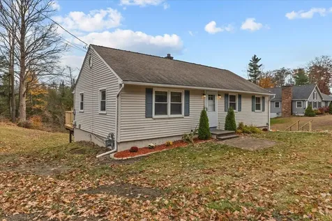 106 Jericho Road Essex VT 05452