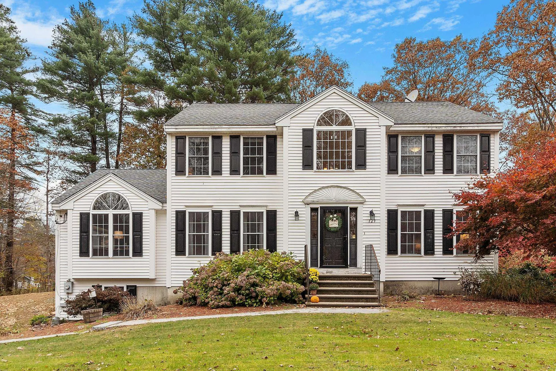 129 Dutton Road Pelham NH 03076