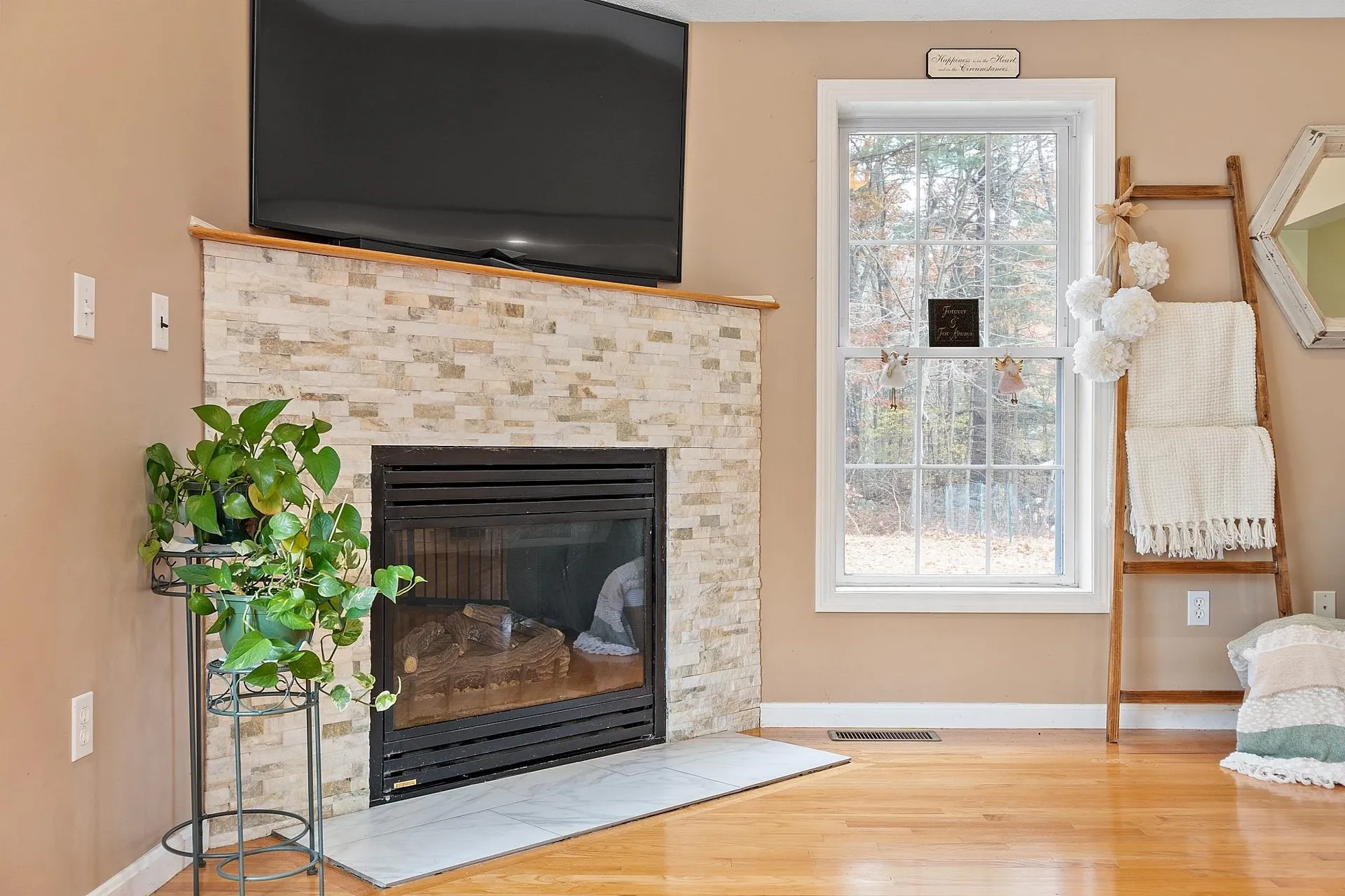 129 Dutton Road Pelham NH 03076