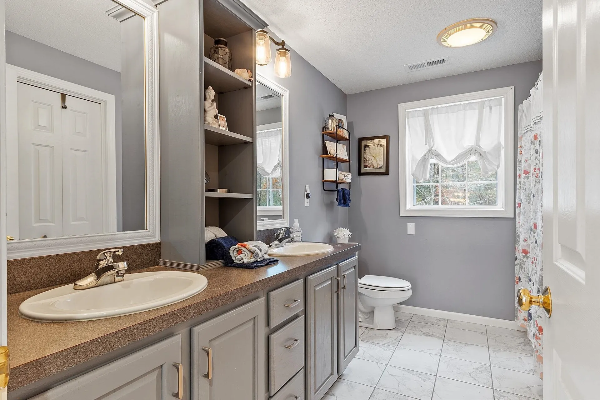 129 Dutton Road Pelham NH 03076