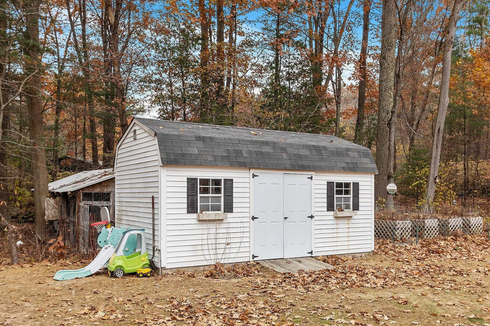 129 Dutton Road Pelham NH 03076