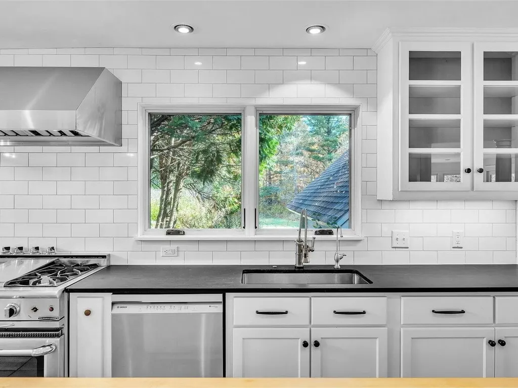 181 Windswept Lane Charlotte VT 05445