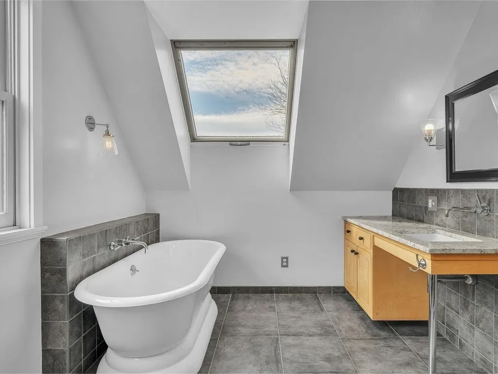 181 Windswept Lane Charlotte VT 05445