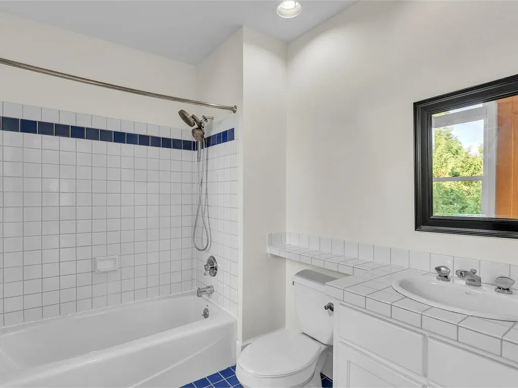 181 Windswept Lane Charlotte VT 05445