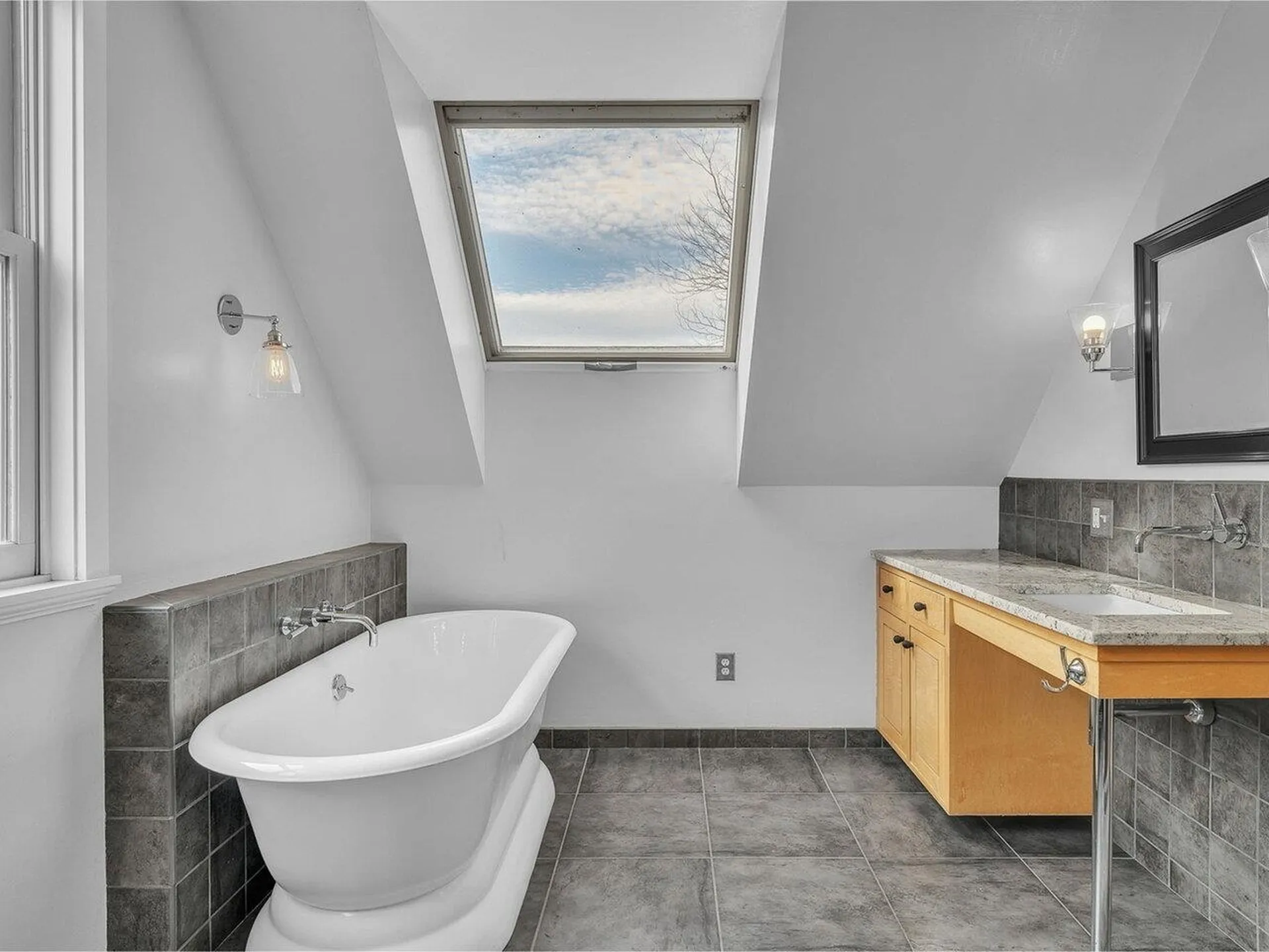 181 Windswept Lane Charlotte VT 05445