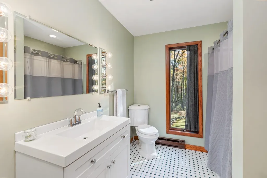 425 Great Road Jaffrey NH 03452