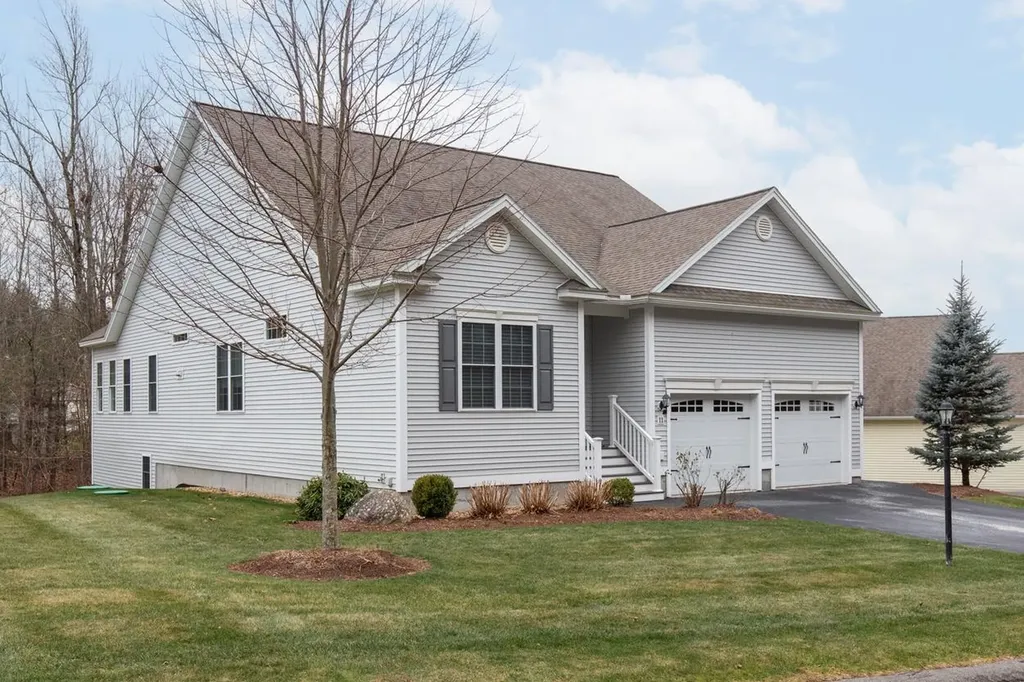 11 Quarry Road Londonderry NH 03053