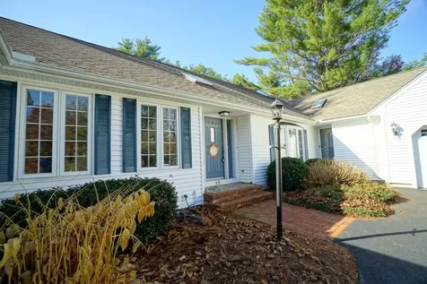 19 Fieldstone Drive Hampstead NH 03841