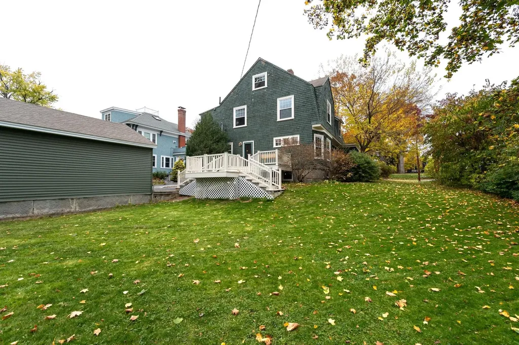 256 N Bay Street Manchester NH 03104