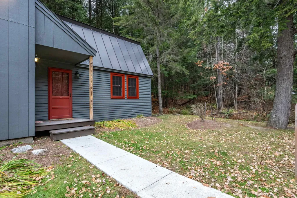 574 Willard Road Hartford VT 05059