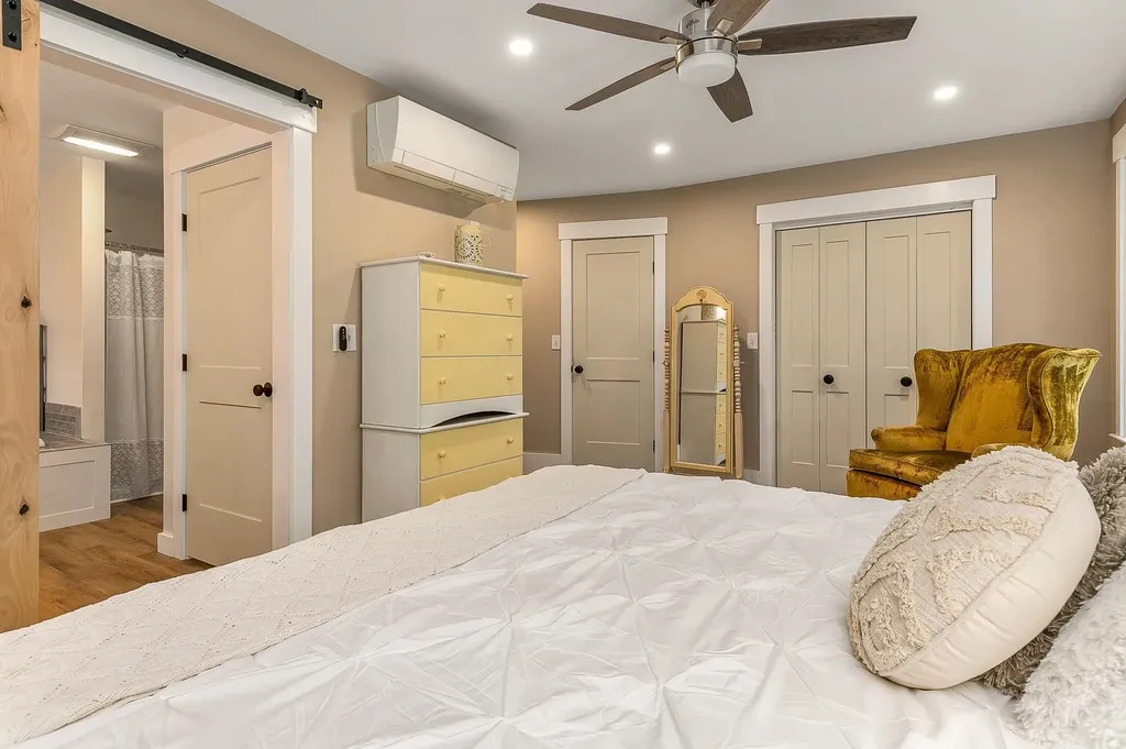 759 Long Shores Drive Barrington NH 03825