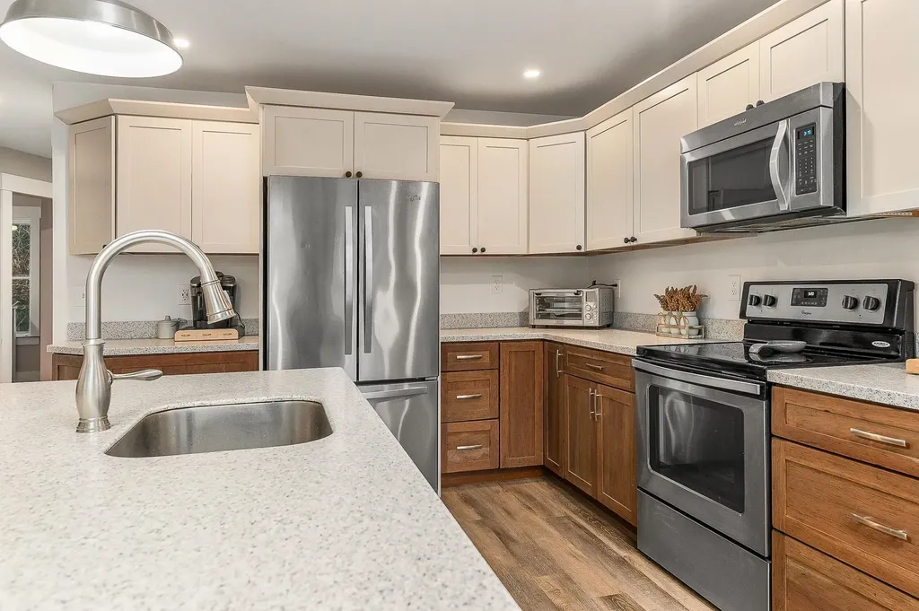 759 Long Shores Drive Barrington NH 03825