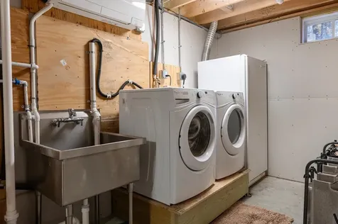 759 Long Shores Drive Barrington NH 03825