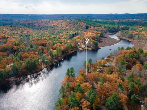 759 Long Shores Drive Barrington NH 03825