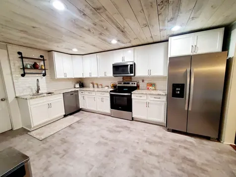 6 Morgan Lane Sutton NH 03260