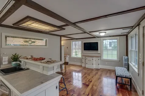 3 Amesbury Road Newton NH 03858