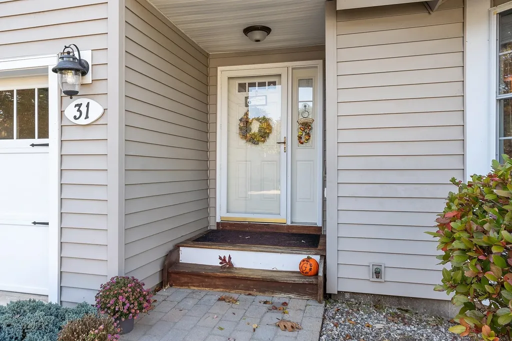 31 Linden Drive Hampstead NH 03826