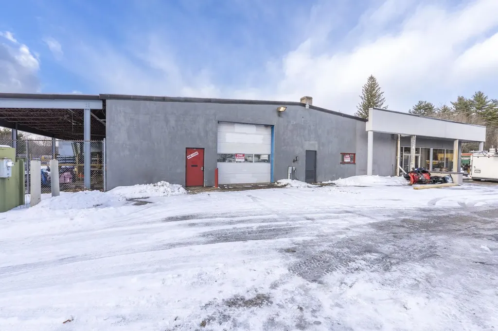 166 W Main Street Hillsborough NH 03244