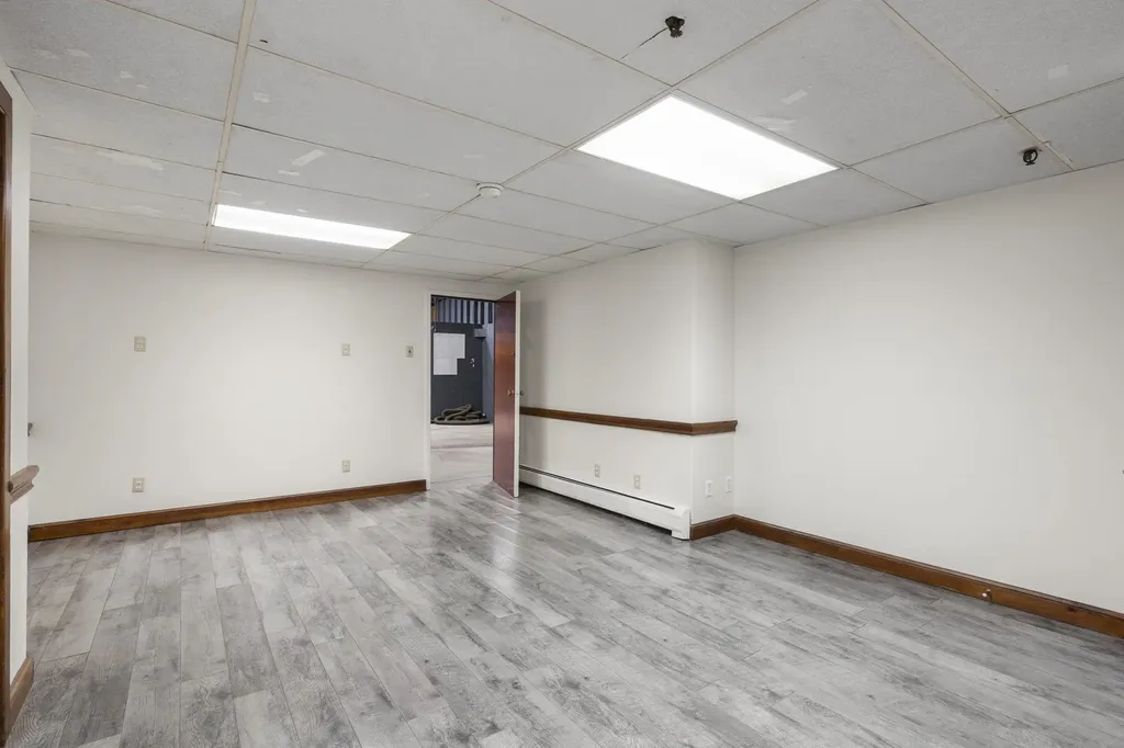 166 W Main Street Hillsborough NH 03244