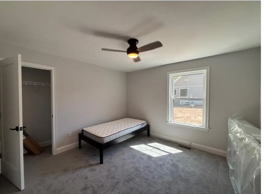 4 Taylor Circle Brentwood NH 03833