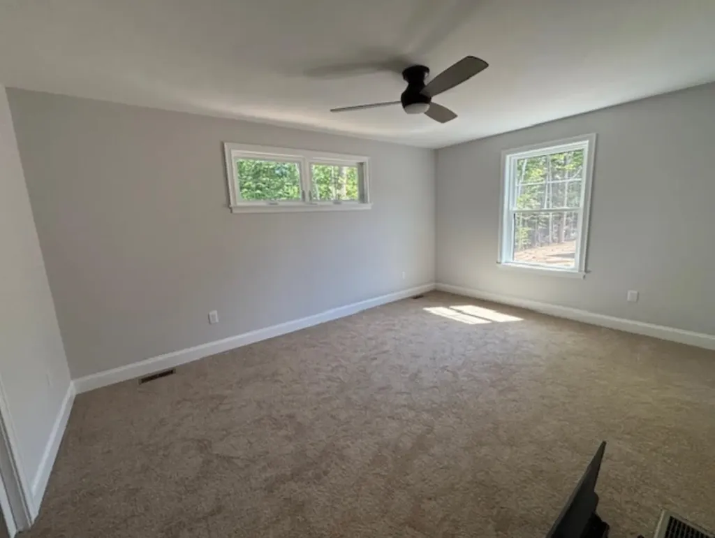 4 Taylor Circle Brentwood NH 03833