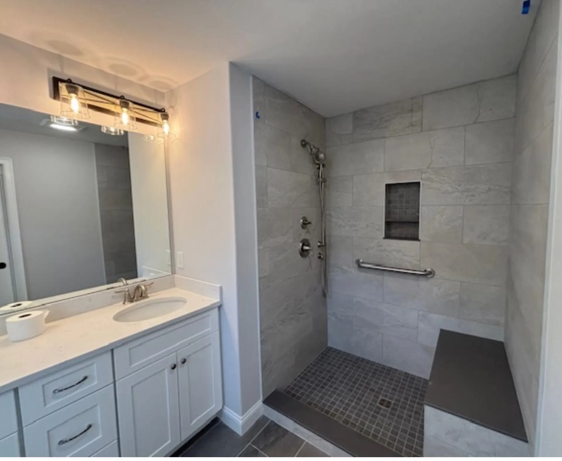 4 Taylor Circle Brentwood NH 03833