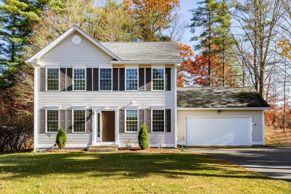 26 Auburn Road Londonderry NH 03053
