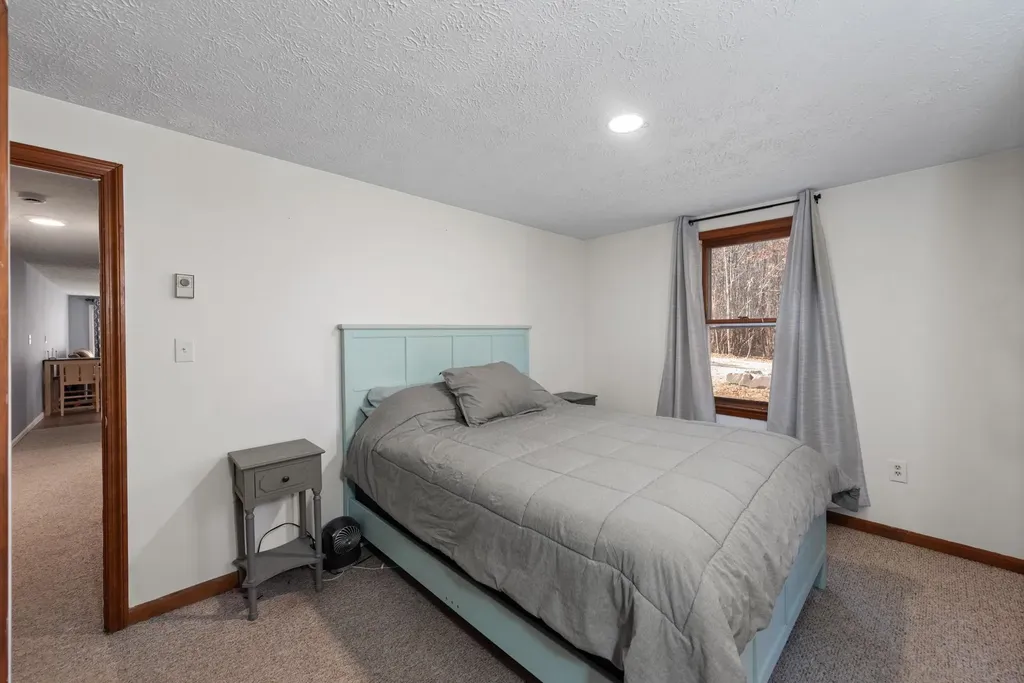 32 Plaza Village Road Plymouth NH 03264