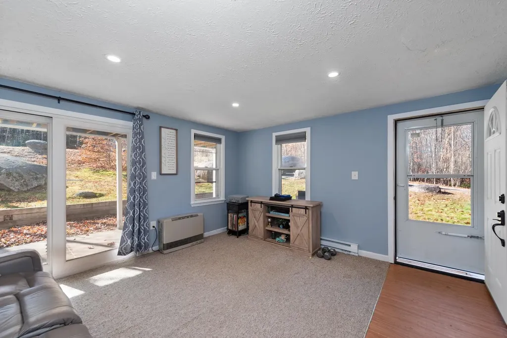 32 Plaza Village Road Plymouth NH 03264