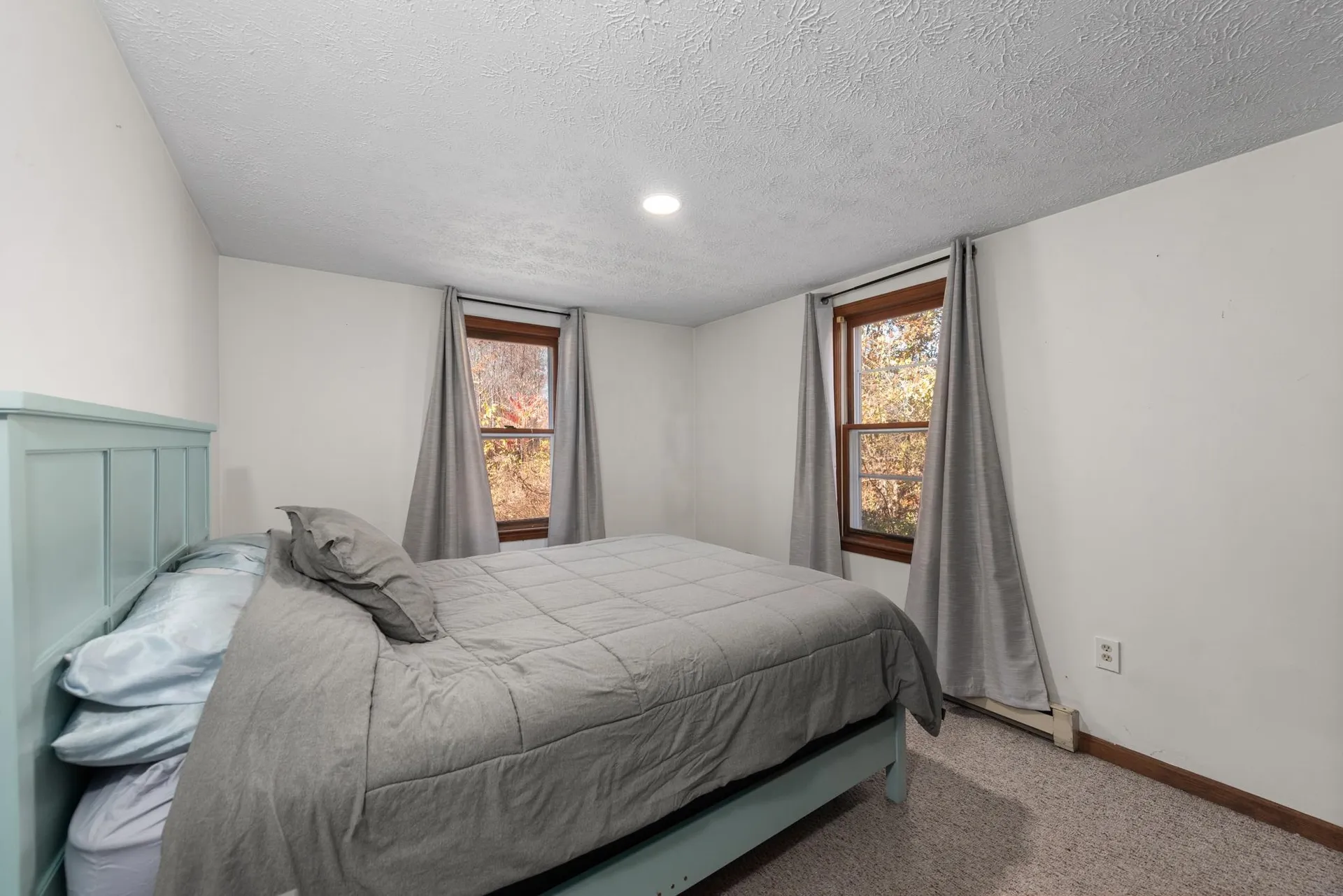 32 Plaza Village Road Plymouth NH 03264