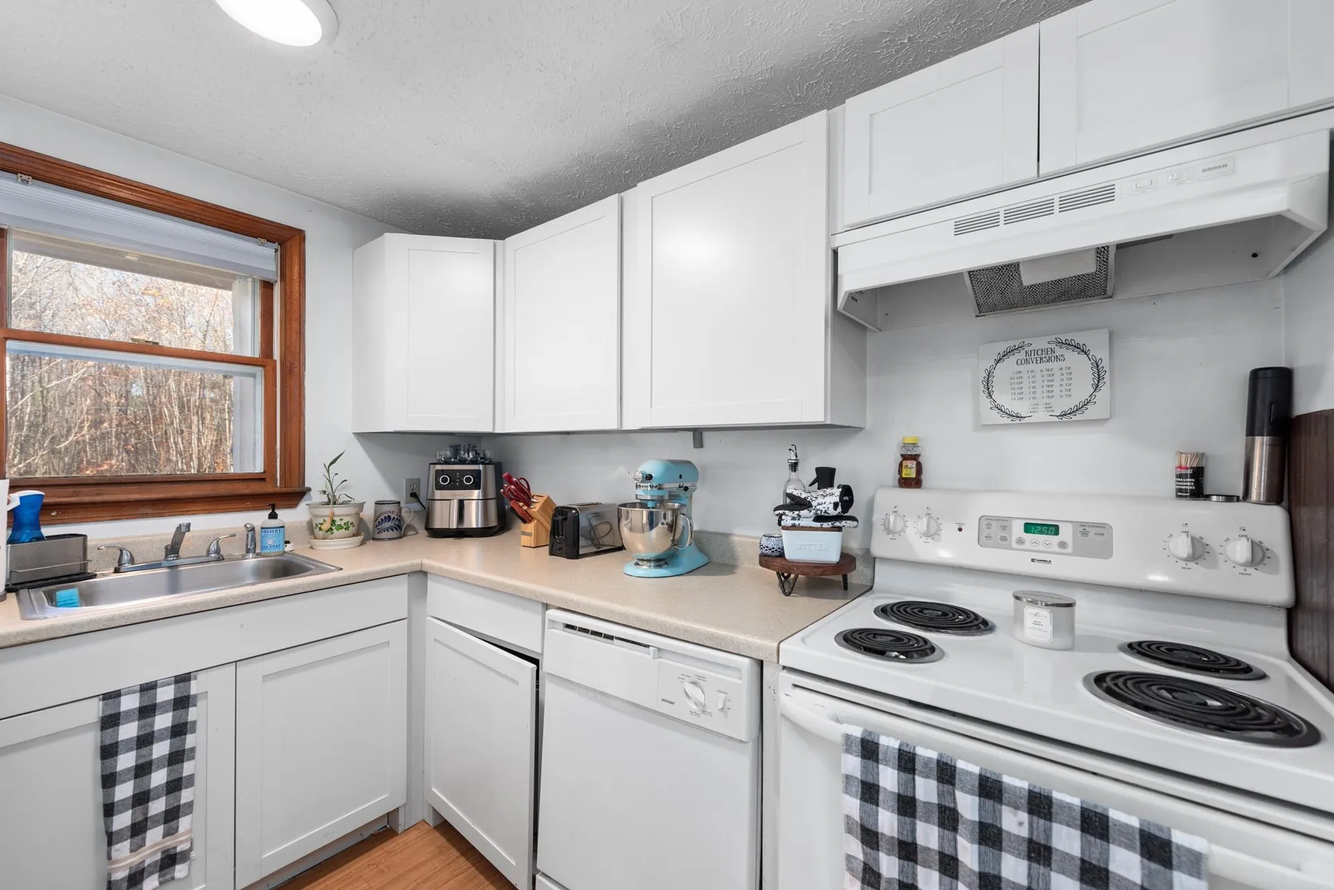 32 Plaza Village Road Plymouth NH 03264