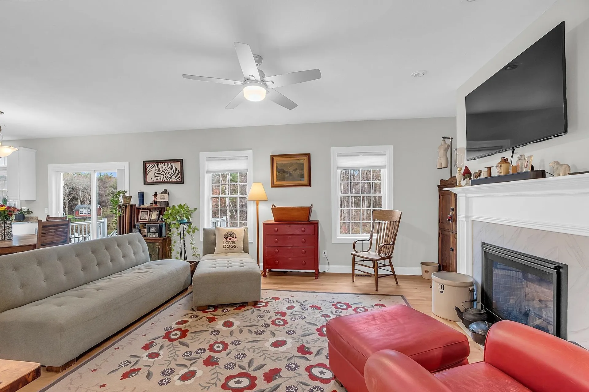 5 Laurel Landing Hudson NH 03051