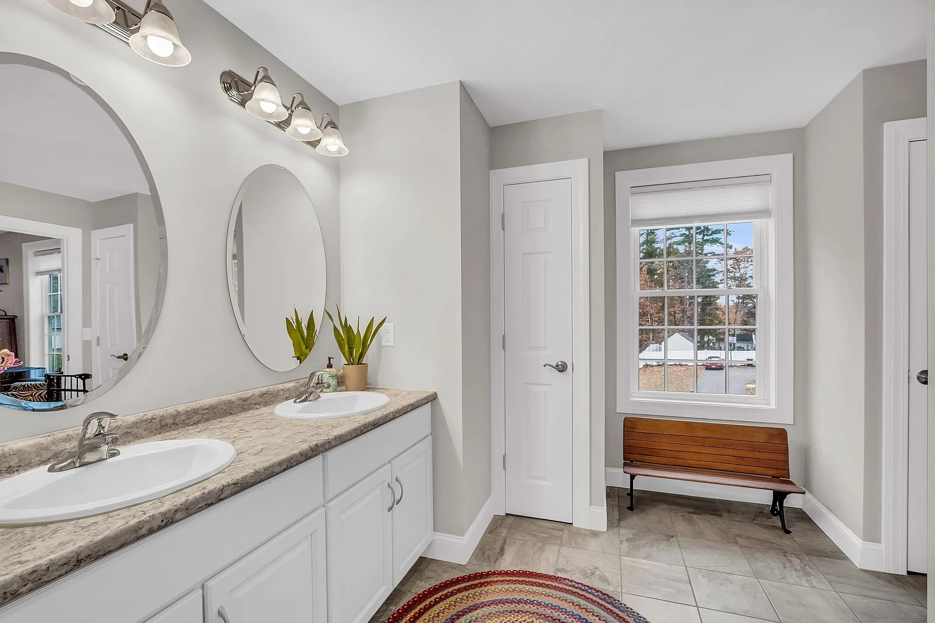 5 Laurel Landing Hudson NH 03051