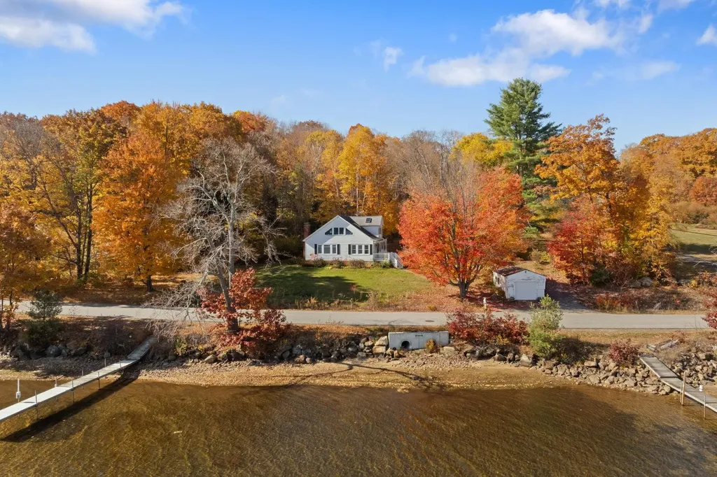 136 Lower Bay Road Sanbornton NH 03269