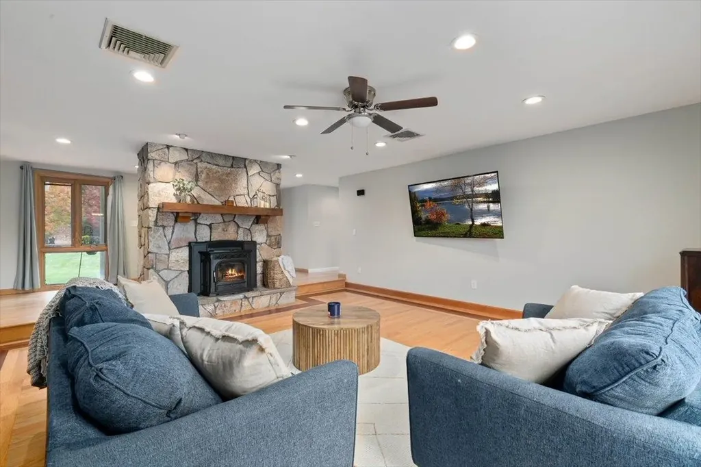 158 N Main Street Salem NH 03079